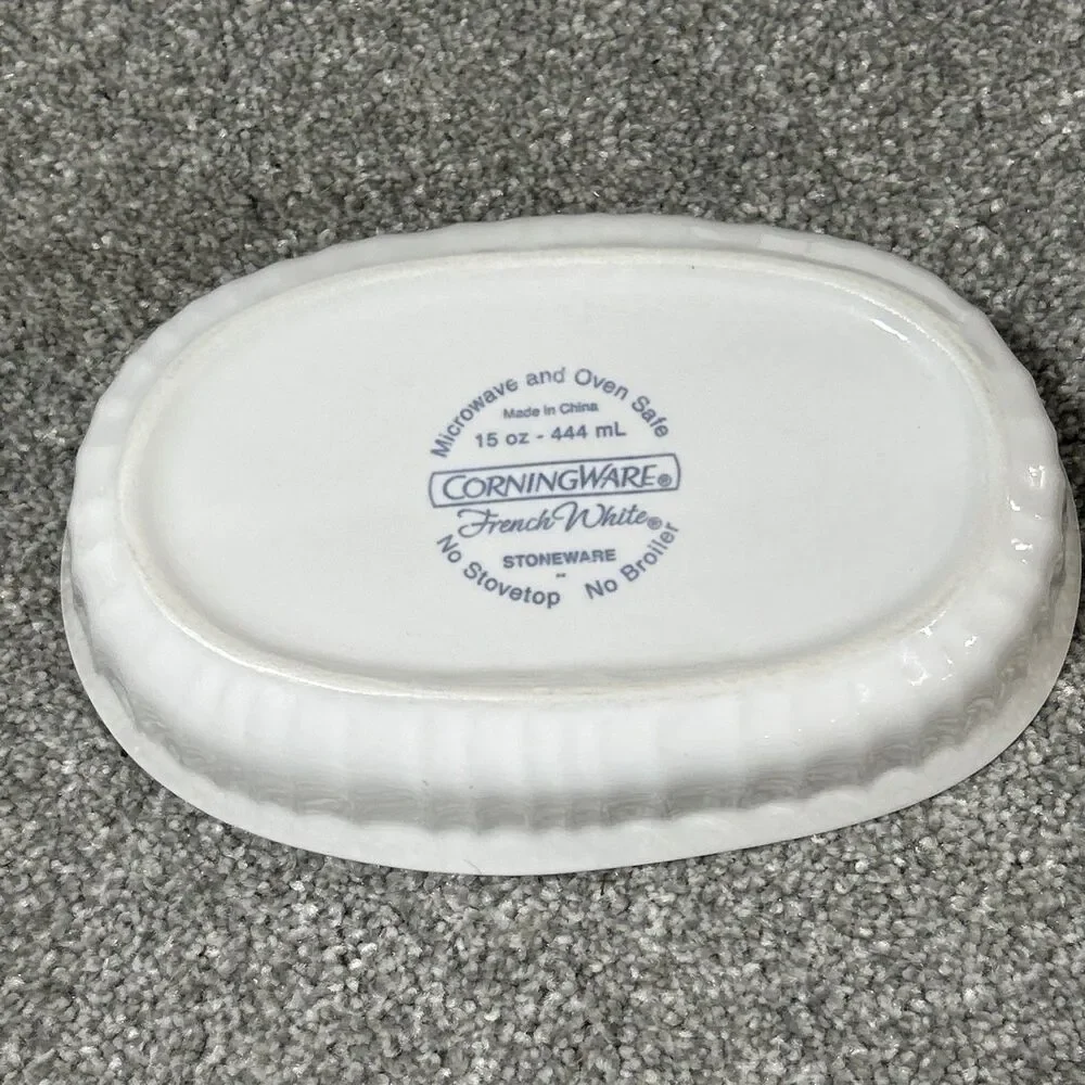 Corning Ware French White Individual Casserole Dish & Plastic Lid 15oz Oval